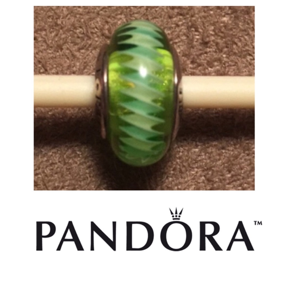 Pandora • {Green}  Murano Bead